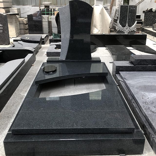 Popular Love Shaped Polished Tombstone